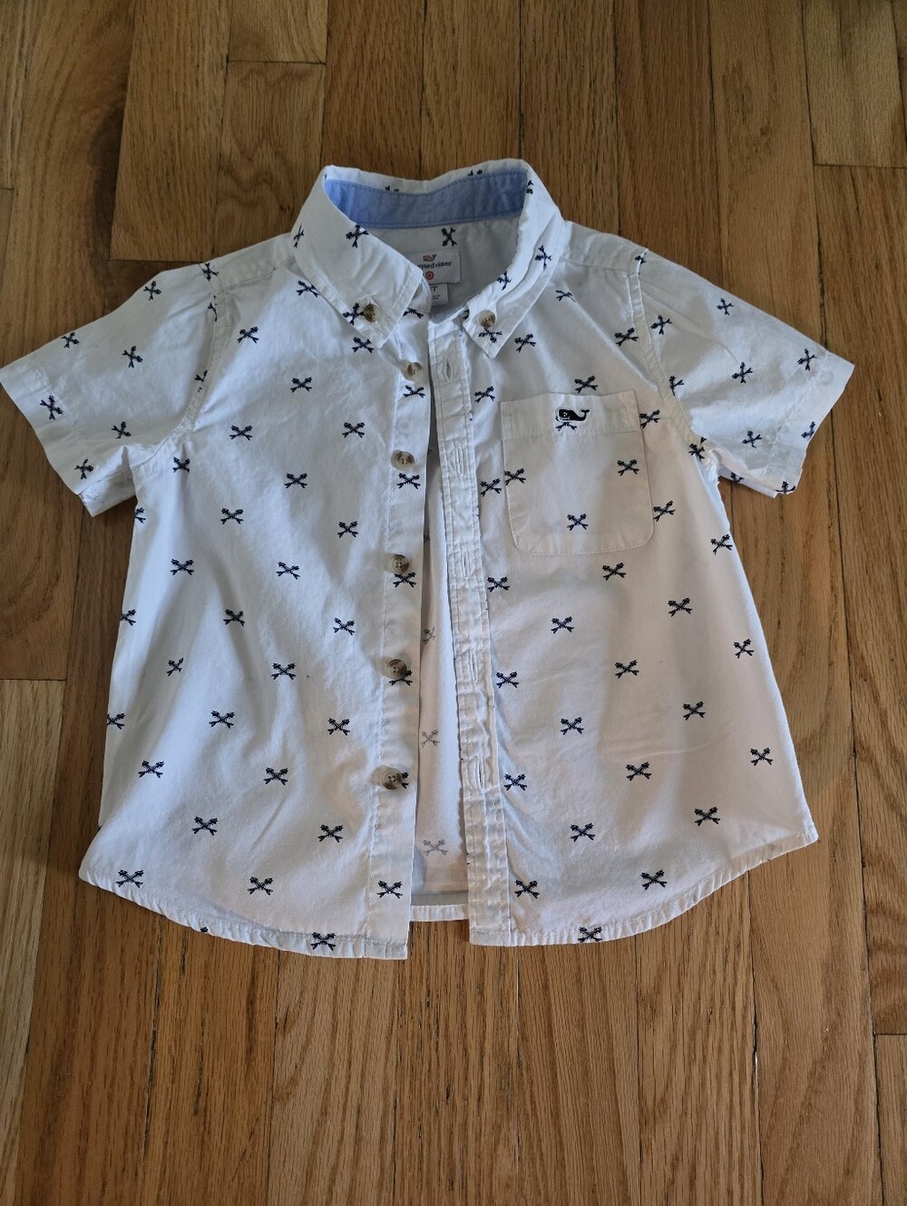 Vineyard Vines White Short-Sleeve Button-Down with Navy Cross Print